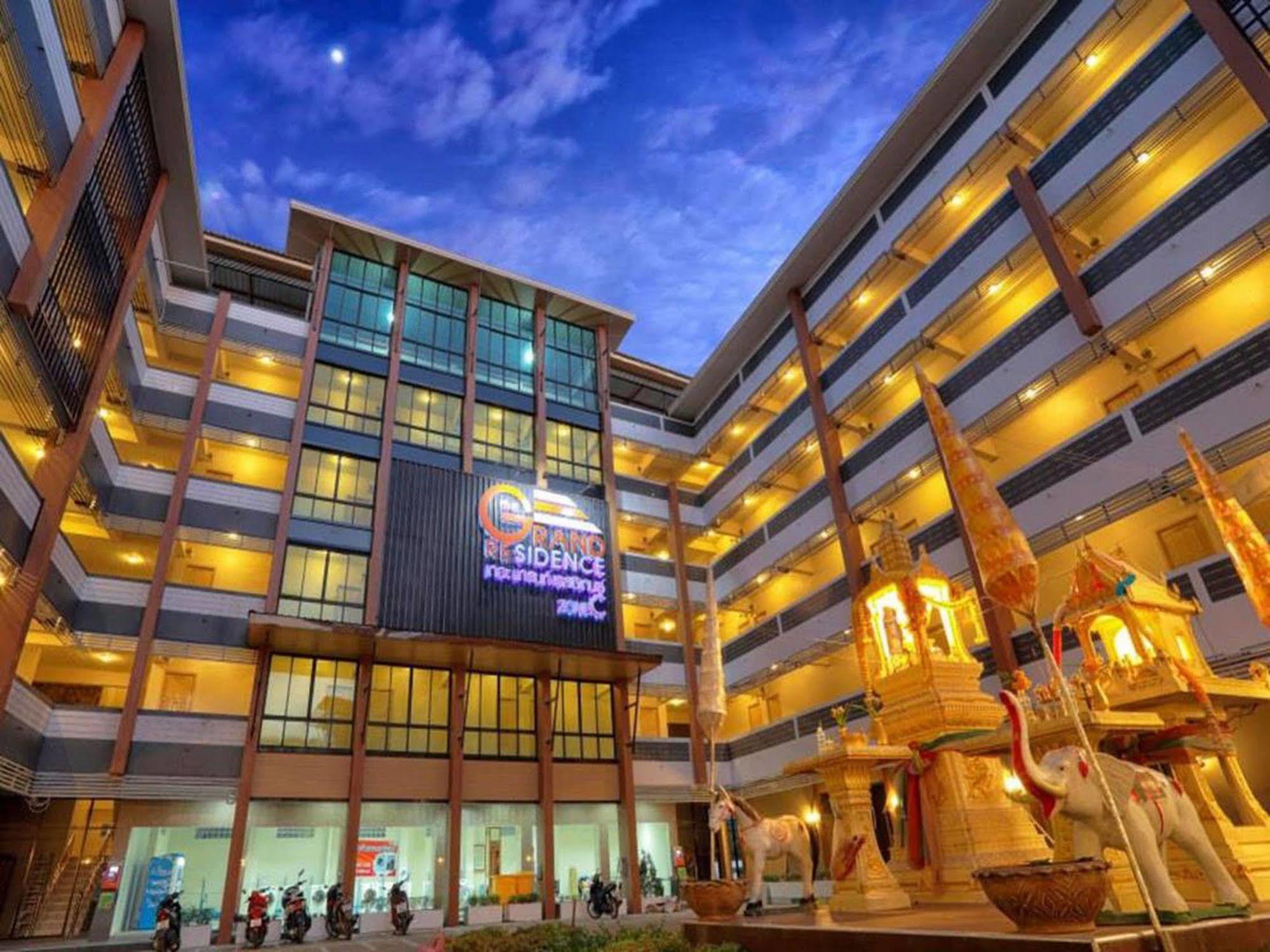 The Grand Residence Nakhonratchasima Eksteriør bilde